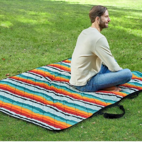 Pendleton Holiday Nwt Pendleton Outdoor Packable Blanket 6x72 Multi